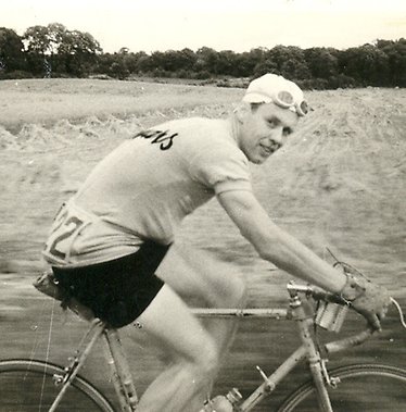 1944	Yngve Lundh (1924-2017), Bollnäs CK. Cykel.