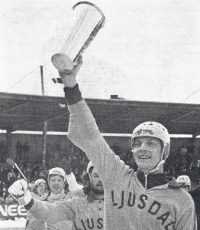 1975	Örjan Modin (f. 1943), Ljusdals BK. Bandy.